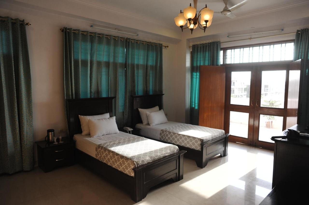 Raj Regency Hotell Jaipur Exteriör bild