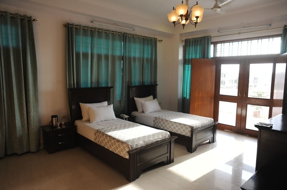 Raj Regency Hotell Jaipur Exteriör bild