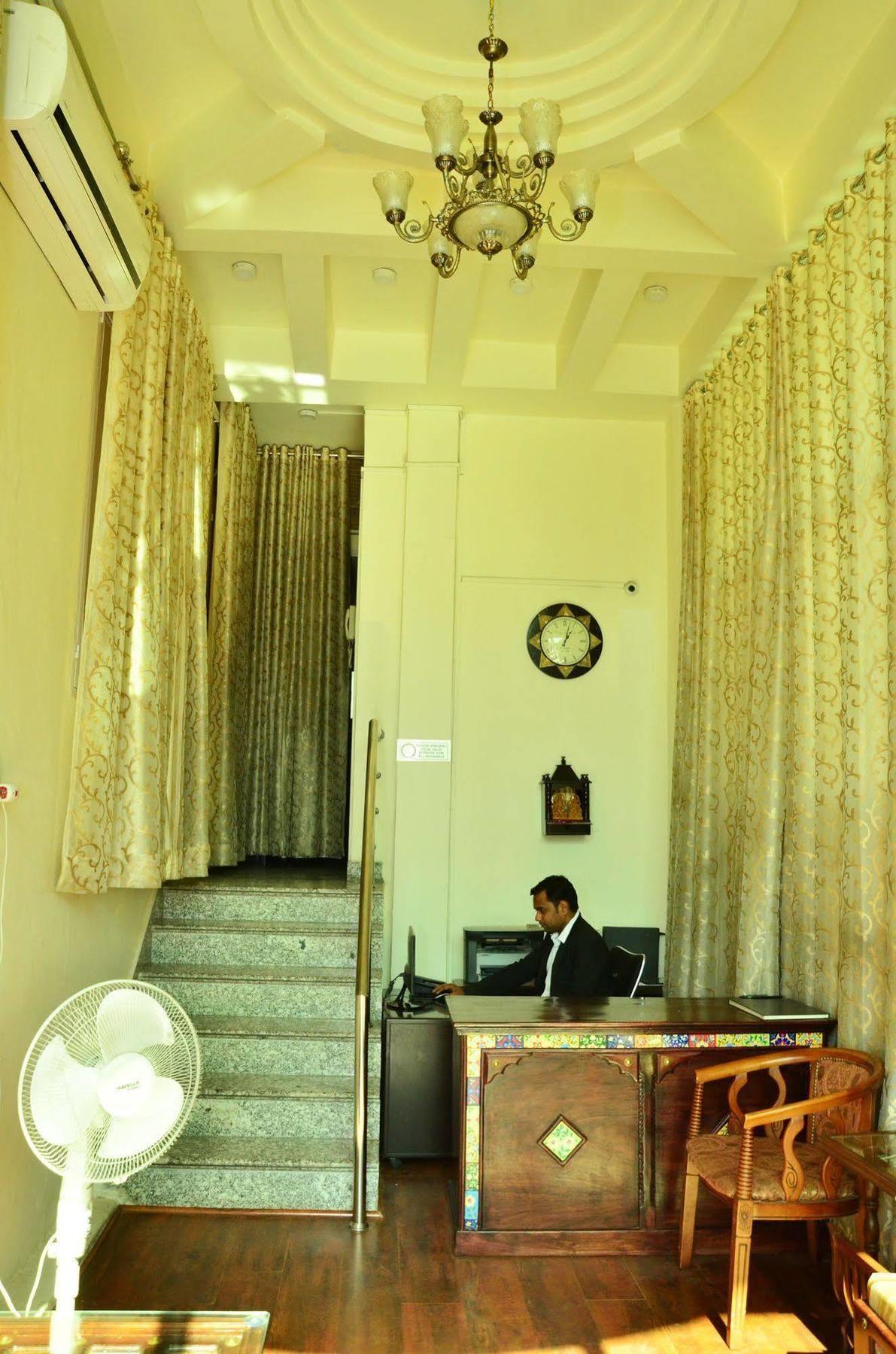 Raj Regency Hotell Jaipur Exteriör bild