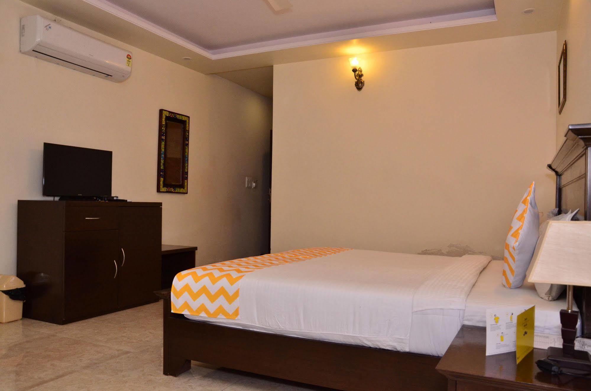 Raj Regency Hotell Jaipur Exteriör bild
